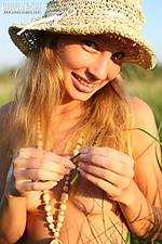 Summer time naked erotic girl picturesness