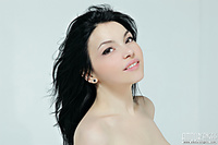 Free nude teen girl posing